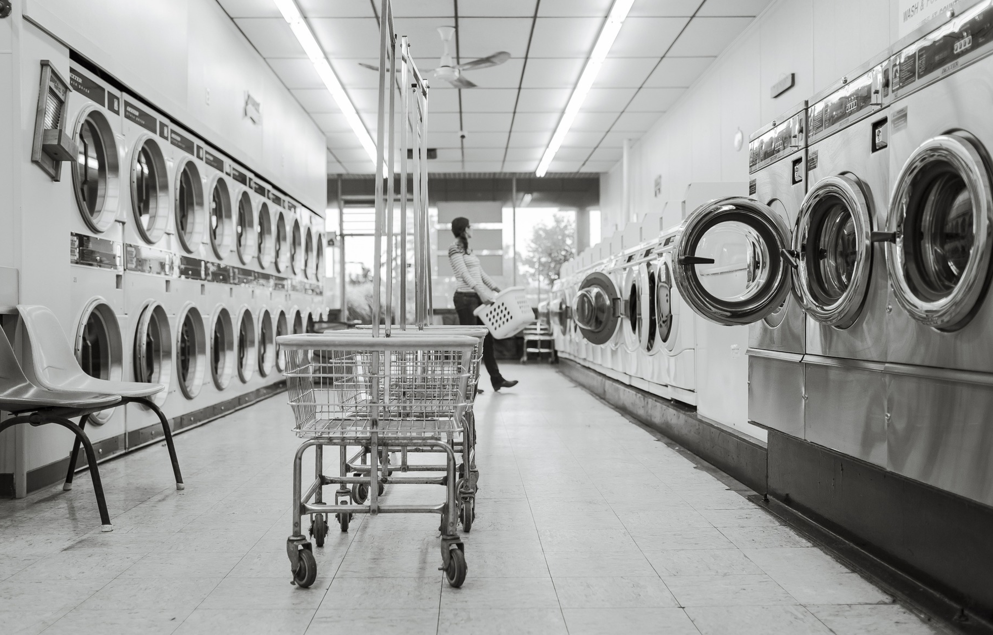 Costume vert - taillé sur-mesure - conçu dans un style raffiné - finitions artisanales de qualité